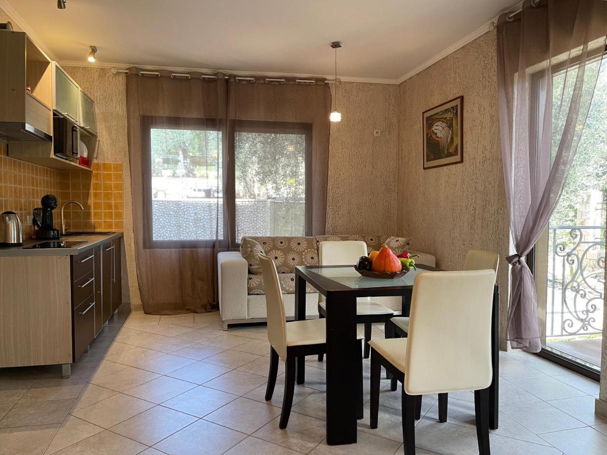 Apartments Villa St. Бар Екстериор снимка